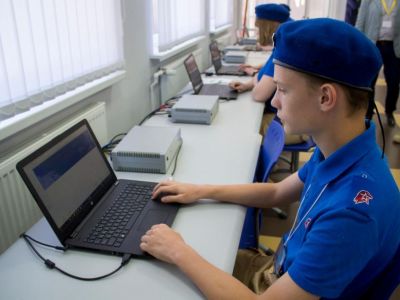 Дан старт всероссийского чемпионата по компьютерным дисциплинам среди юнармейцев
